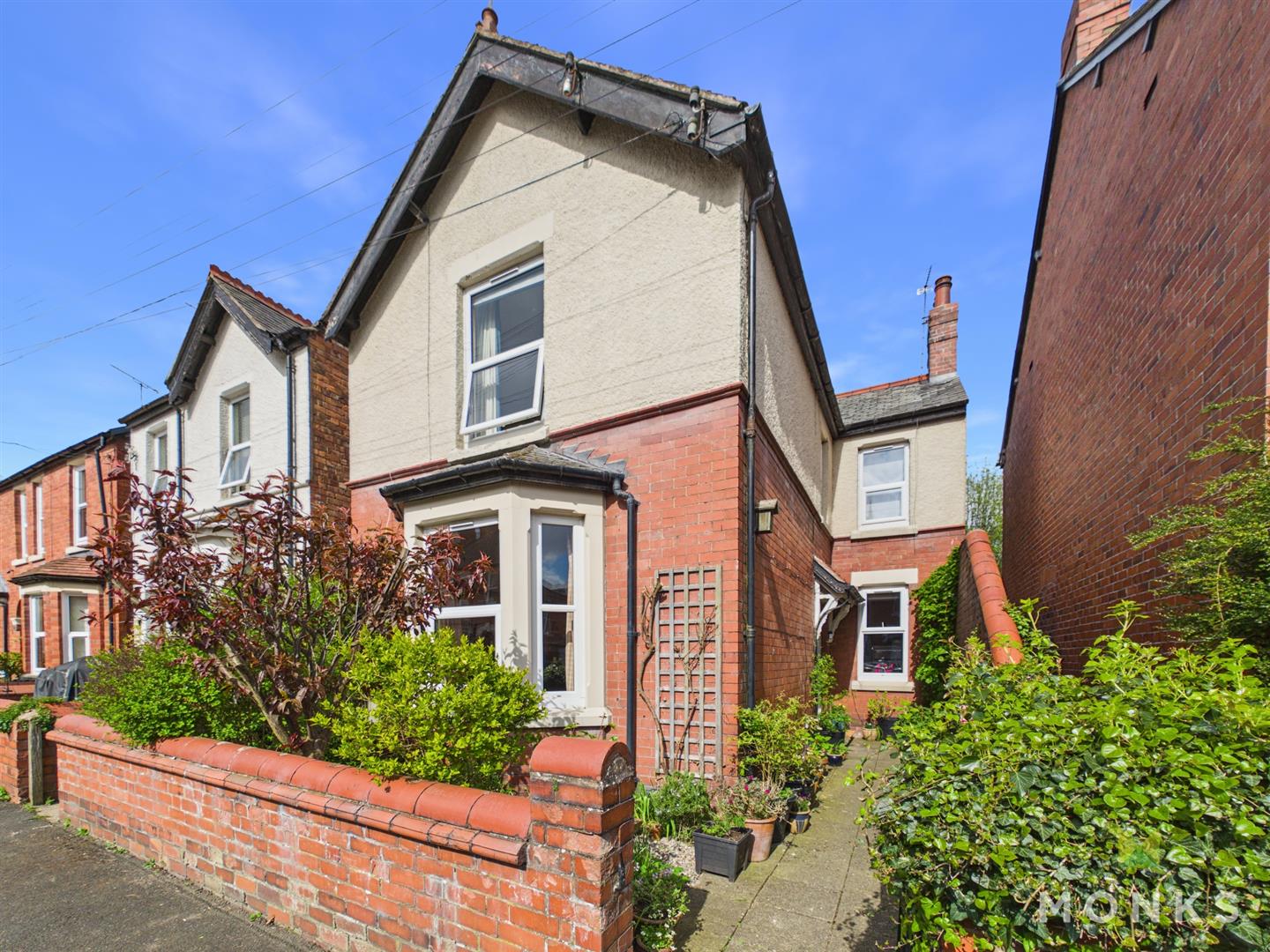 8 Holbache Road, Oswestry, SY11 1RP For Sale